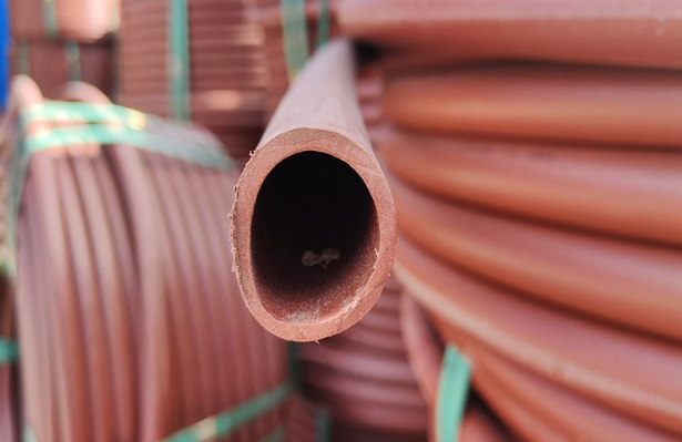 城东电力行业使用的RPE阻燃穿线管有哪些标准？